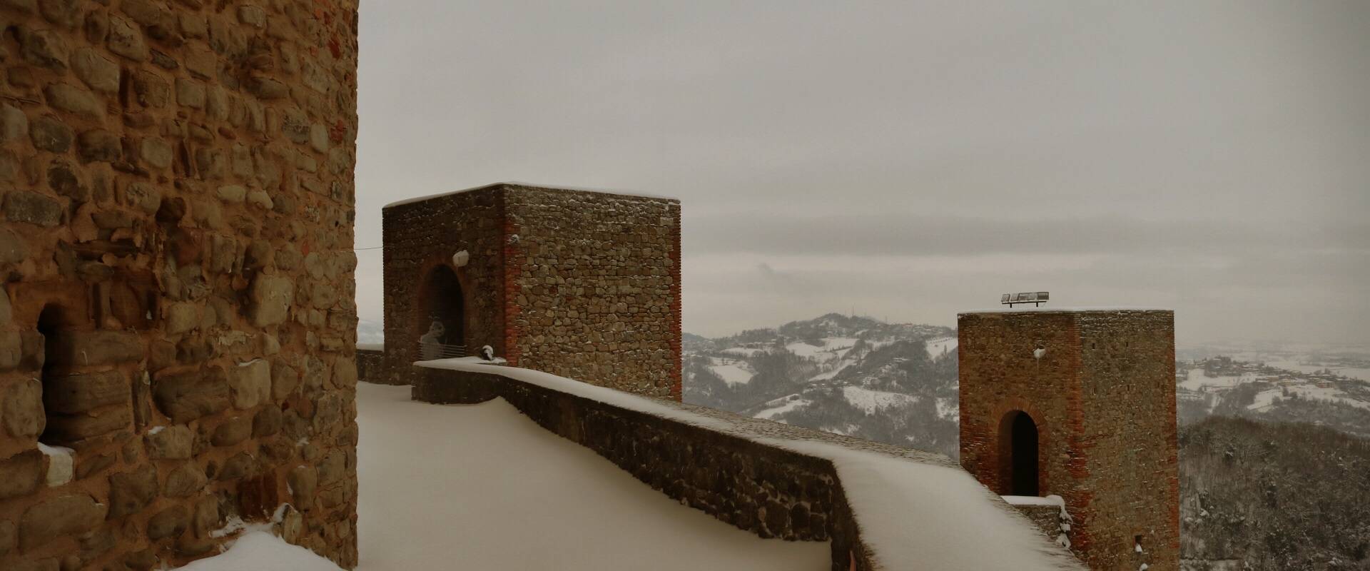 La Rocca e la magia della neve63 foto di Larabraga19